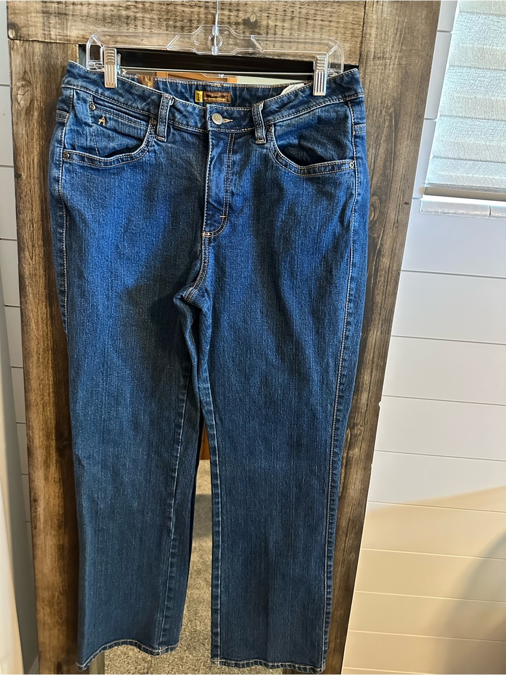Aura Women at Wrangler Jeans Womens 12R Short Dark Wash Stretch Western Bootcut
